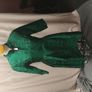 Women's traditional size small undercoated dress.